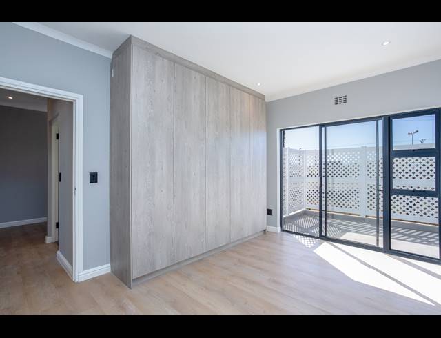 3 BEDROOM HOUSE TO LET IN SYBRAND PARK